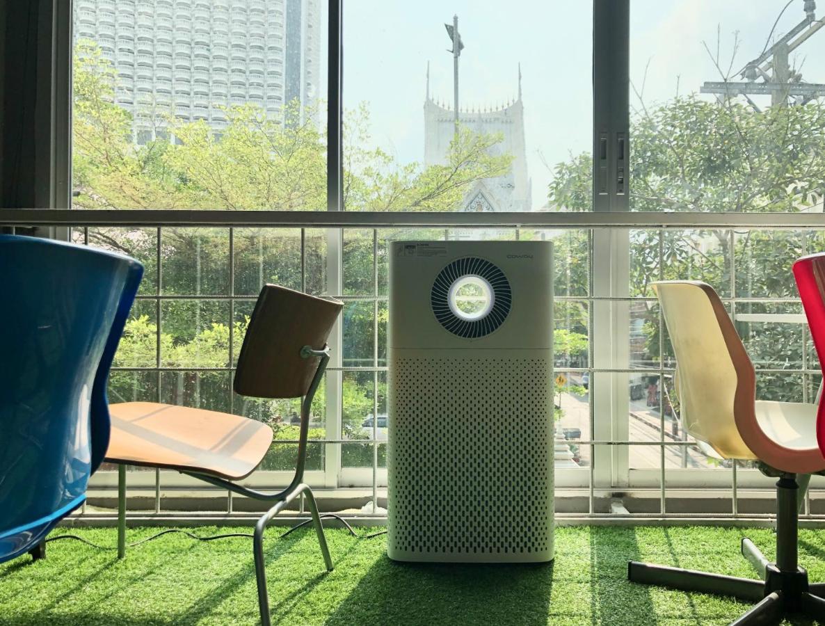 Zhelter'Bkk Vandrarhem Bangkok Exteriör bild